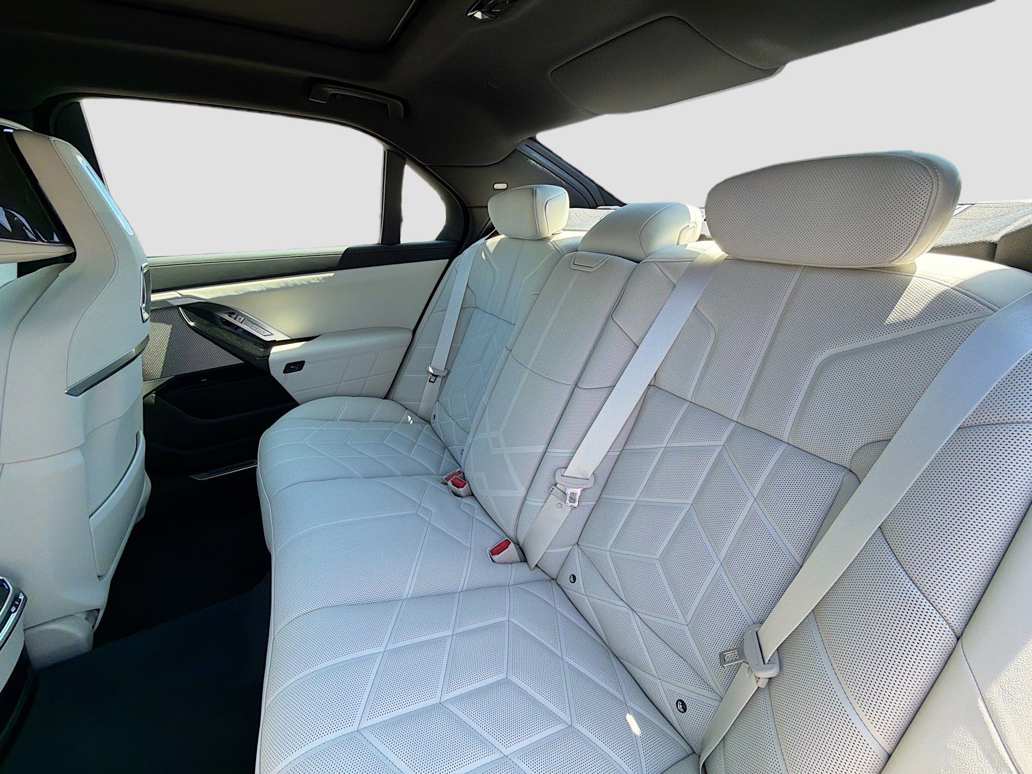 New 2026 BMW 760i xDrive image 21