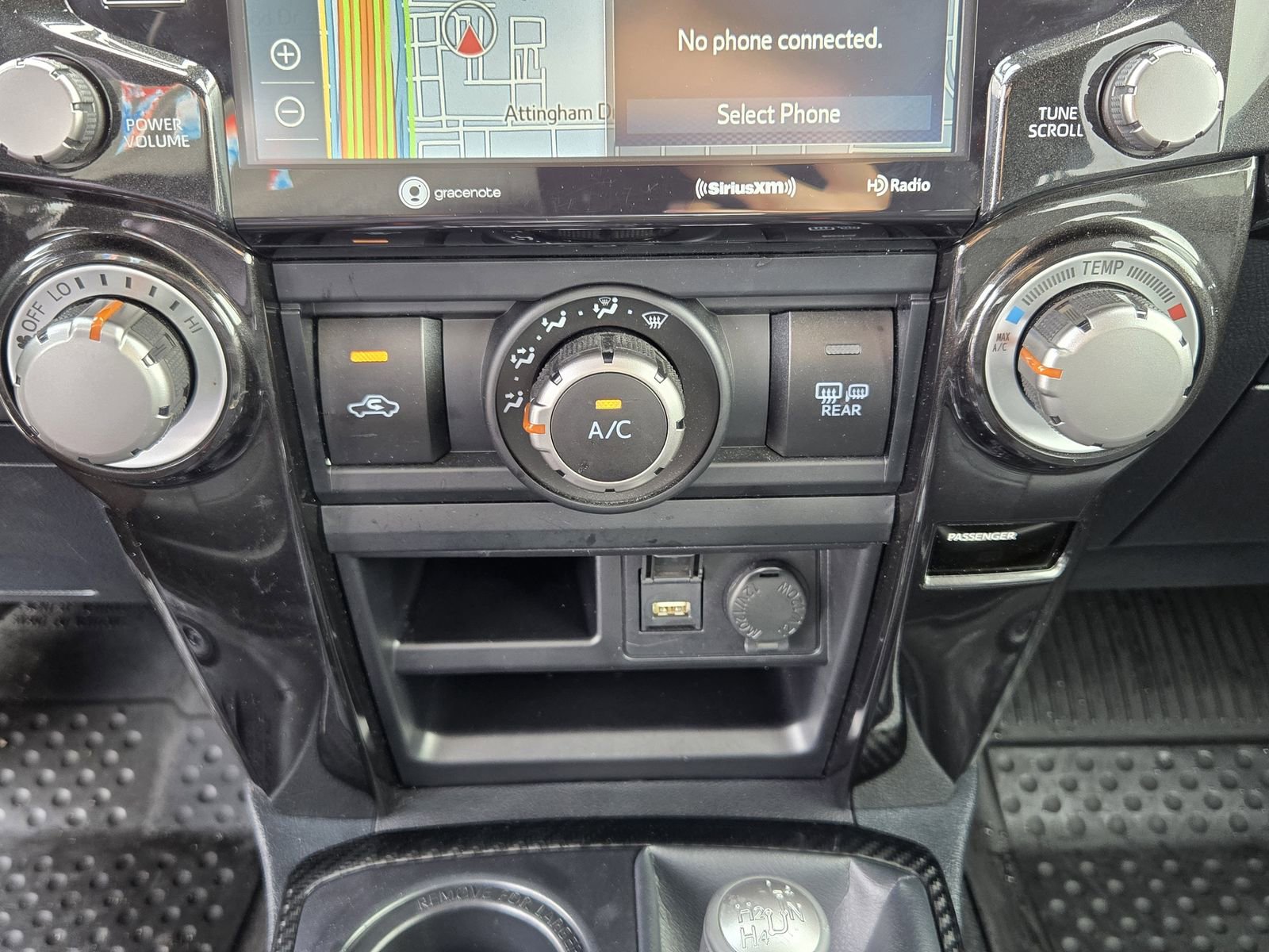 Used 2024 Toyota 4Runner TRD Off-Road Premium w/ Off Road Premium Plus Package AWD/4WD image 17