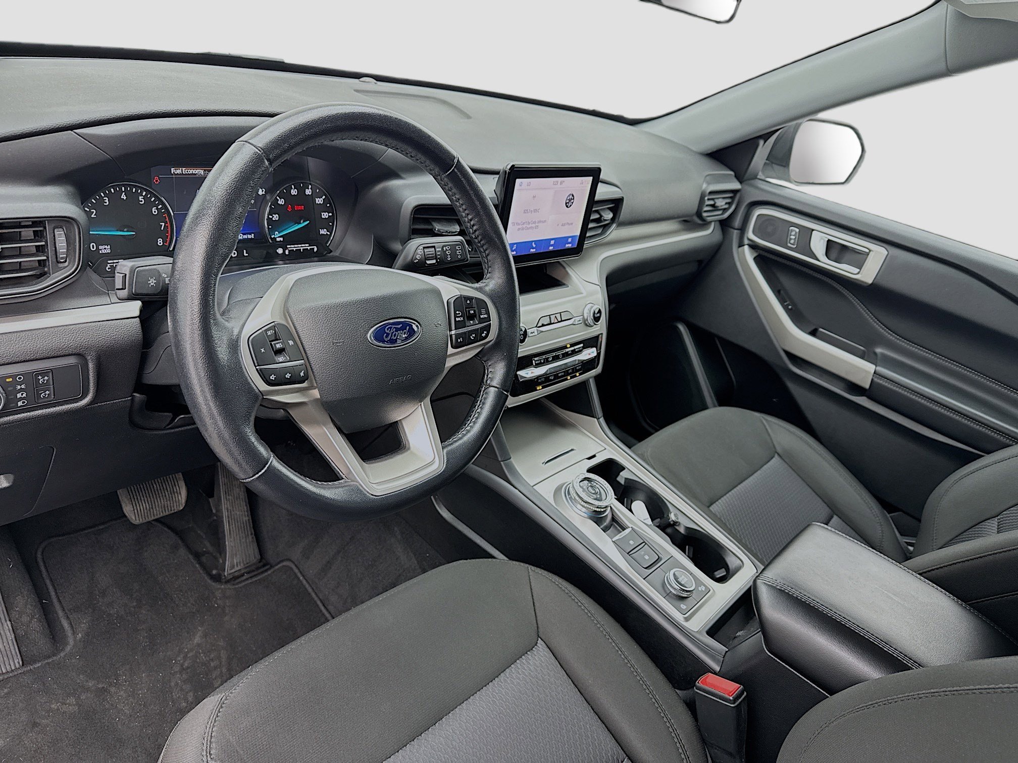 Used 2022 Ford Explorer XLT w/ Class IV Trailer Tow Package image 7