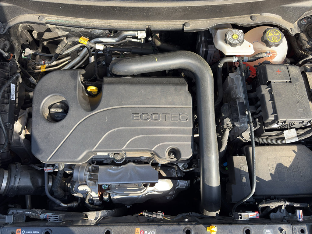 Used 2024 GMC Terrain AT4 w/ LPO, Floor Liner Package AWD/4WD image 9