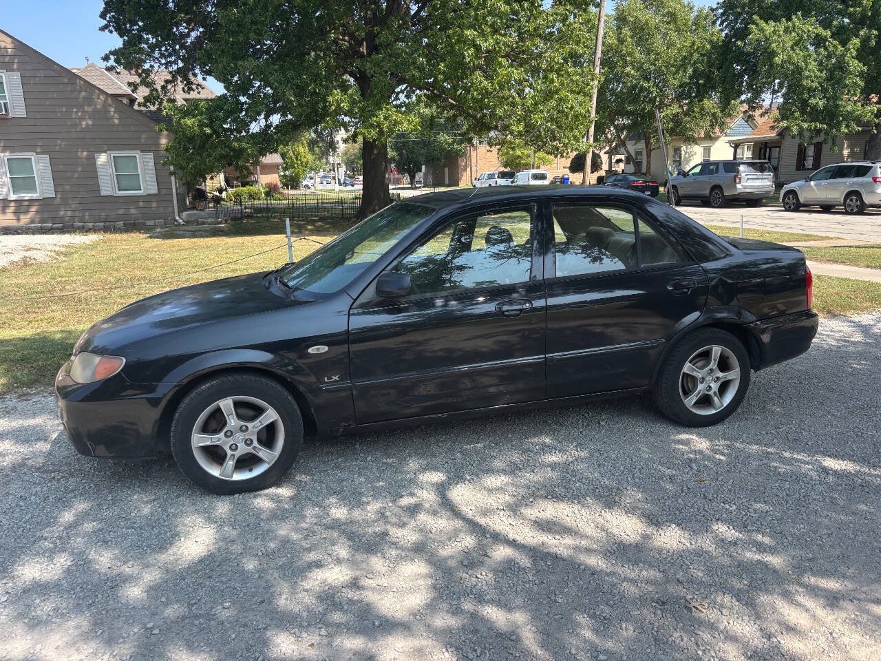 Used 2003 MAZDA Protege FWD image 1