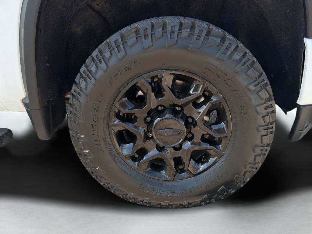 Used 2023 Chevrolet Silverado 2500 LT w/ Convenience Package AWD/4WD image 9