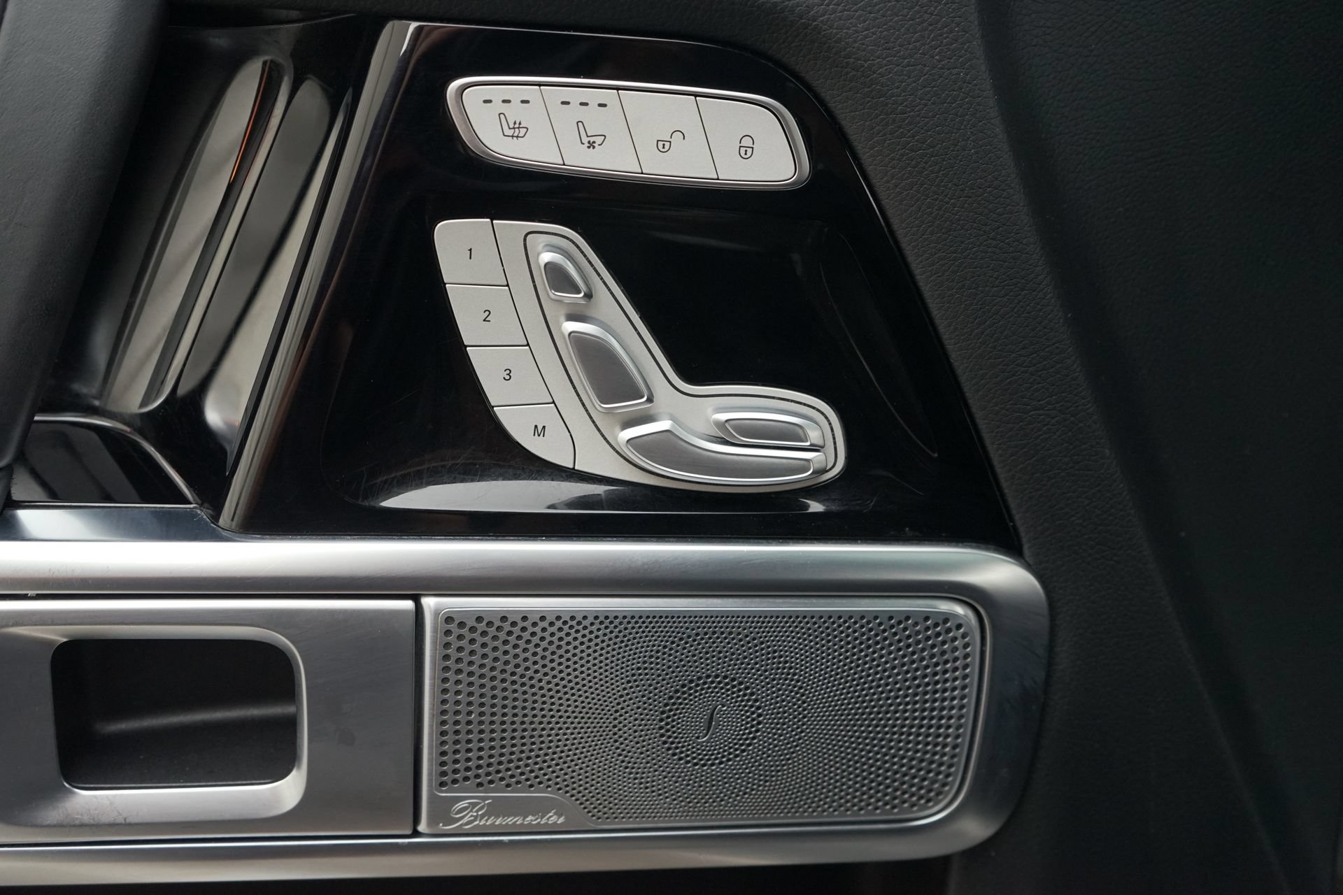 Used 2024 Mercedes-Benz G 63 AMG 4MATIC w/ Seat Comfort Package image 26