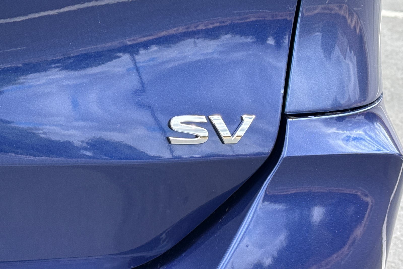 Used 2018 Nissan Rogue SV FWD image 12