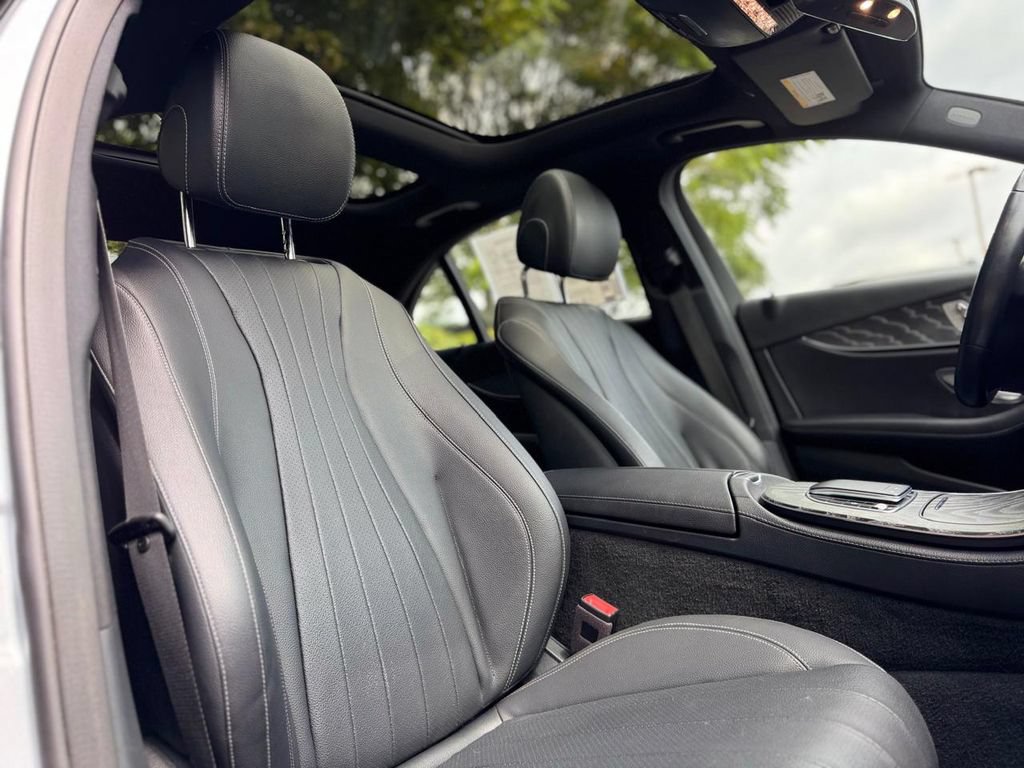 Used 2021 Mercedes-Benz E 350 4MATIC Sedan image 31