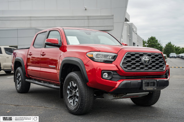 Used 2020 Toyota Tacoma TRD Off-Road AWD/4WD image 1