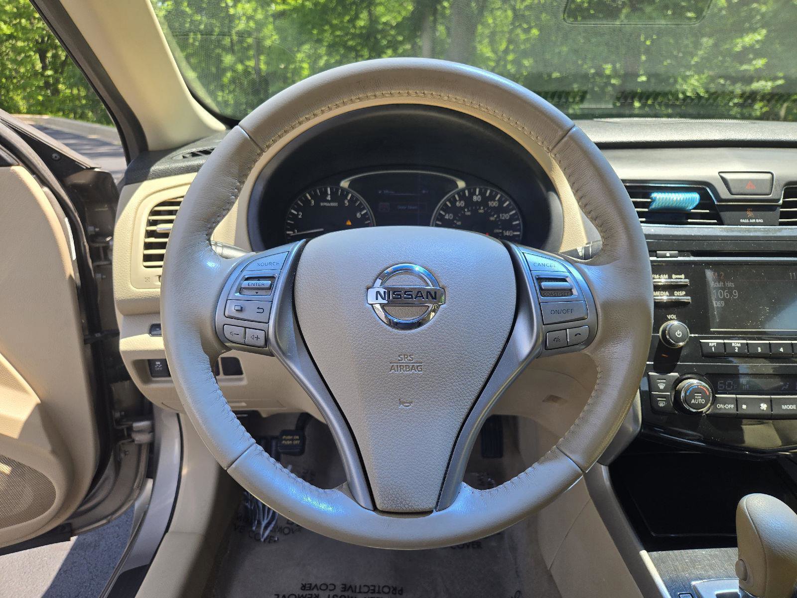 Used 2014 Nissan Altima 2.5 SV FWD image 16