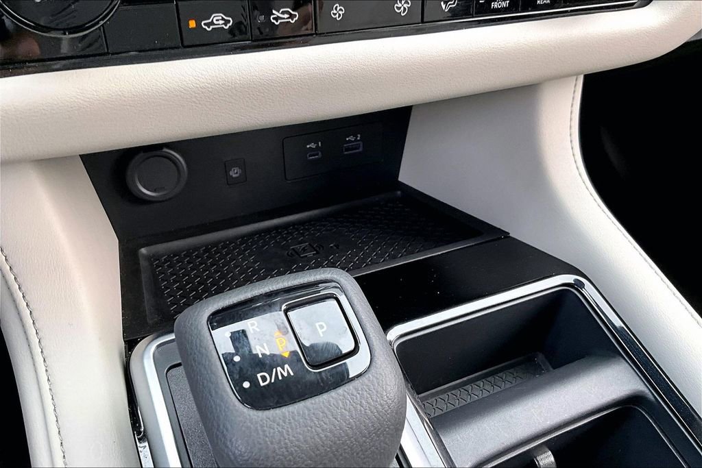 Used 2025 Nissan Pathfinder SL image 34