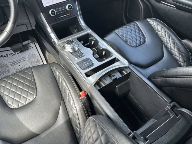 Used 2024 Ford Edge Titanium AWD/4WD image 23