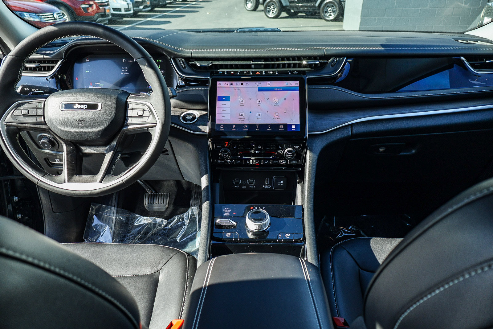 Used 2022 Jeep Grand Cherokee Limited 4xe image 11