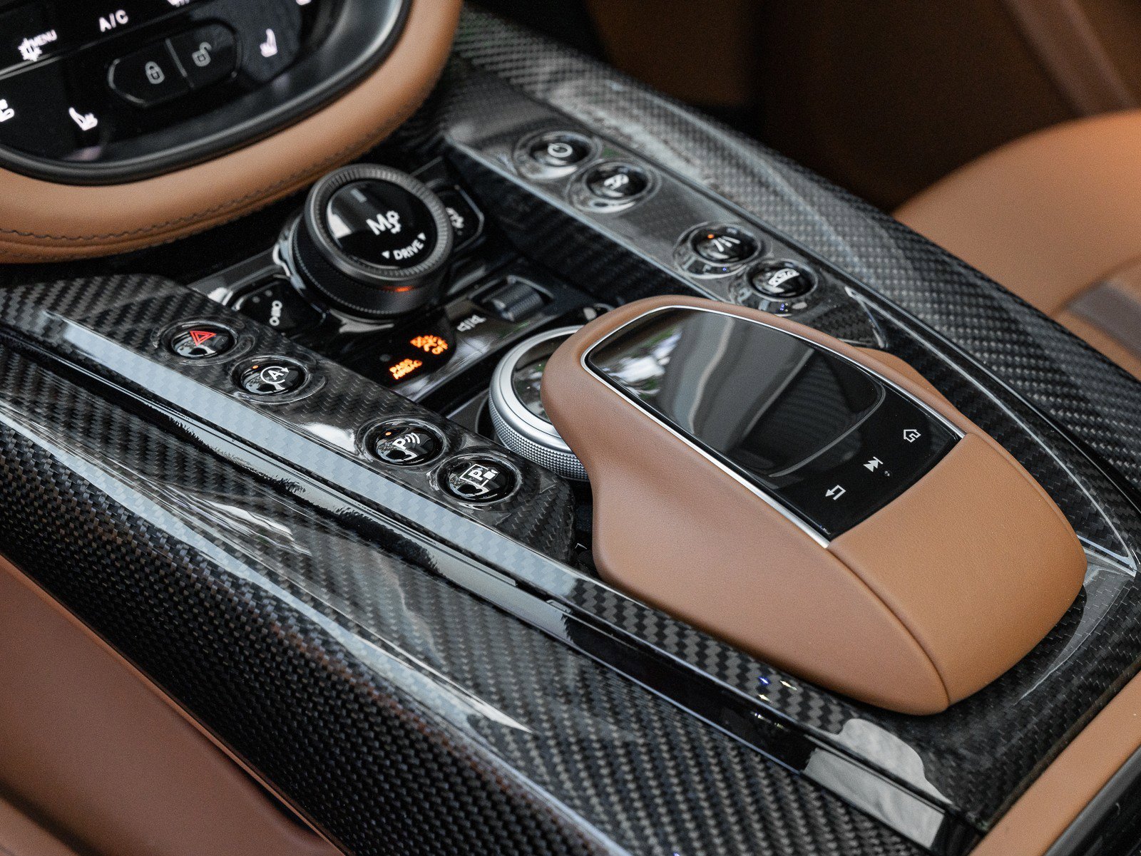 Used 2023 Aston Martin DBX 707 image 38