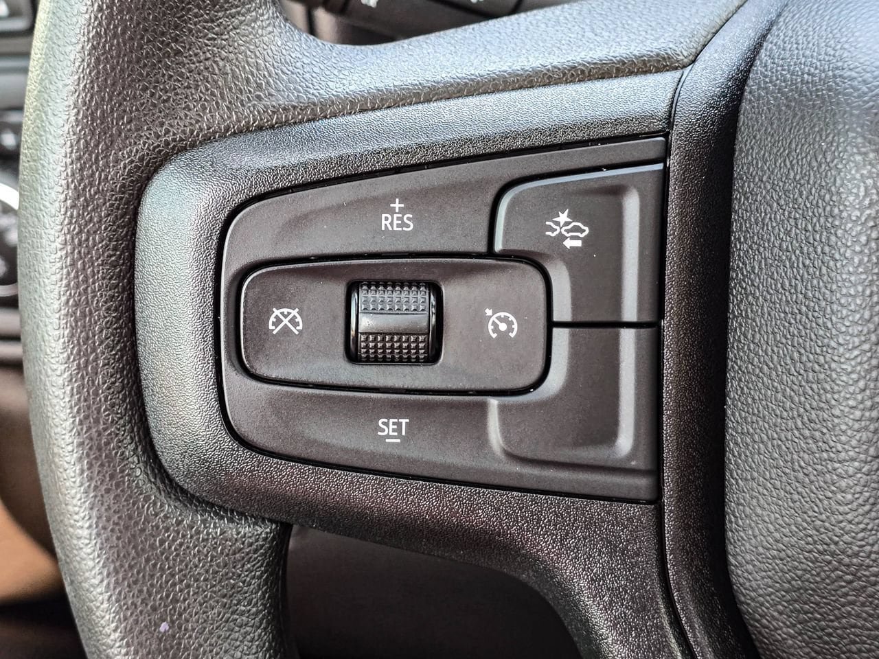 Used 2025 Chevrolet Silverado 1500 Custom Trail Boss AWD/4WD image 22