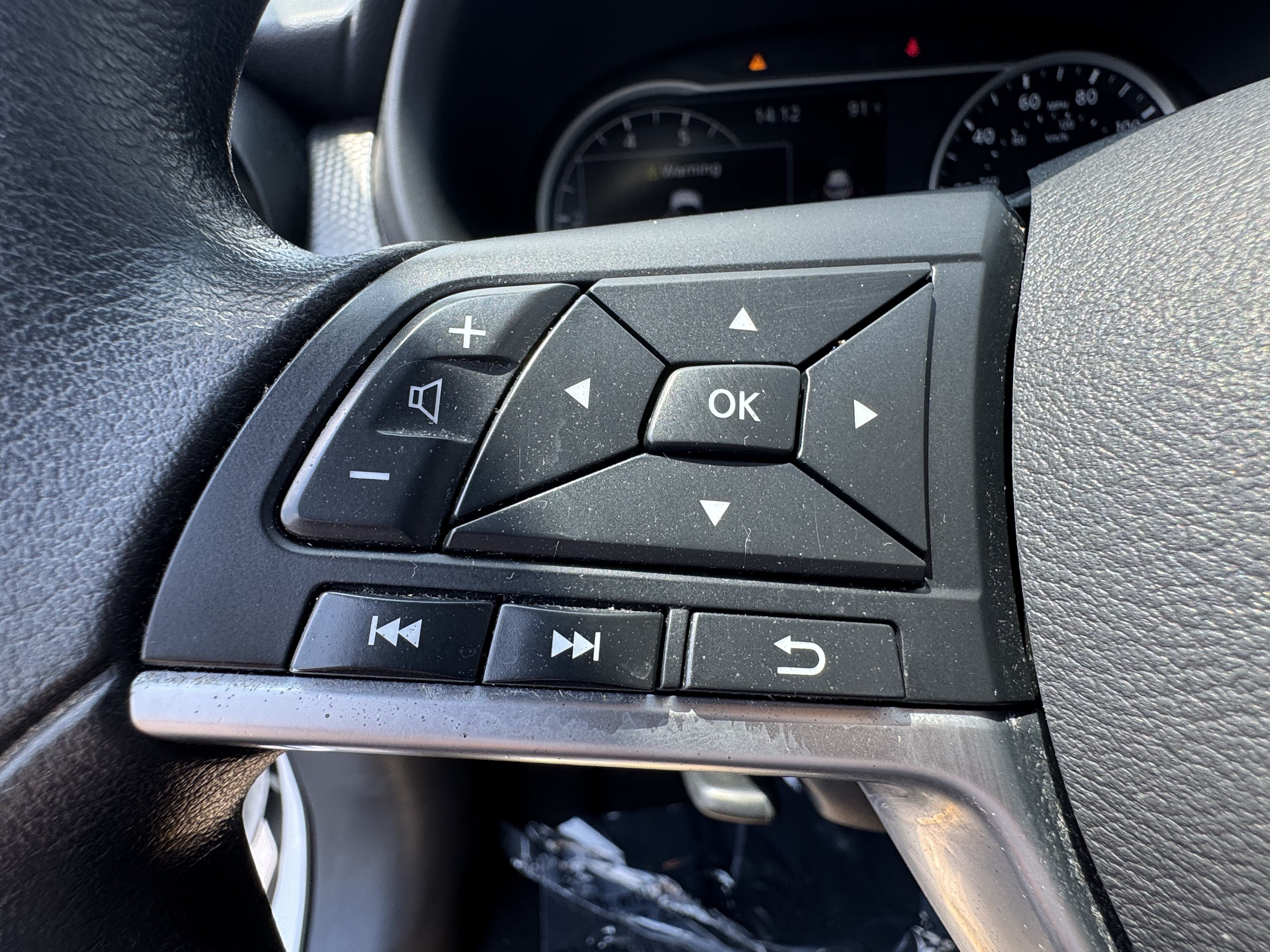 Used 2019 Nissan Kicks SV FWD image 30
