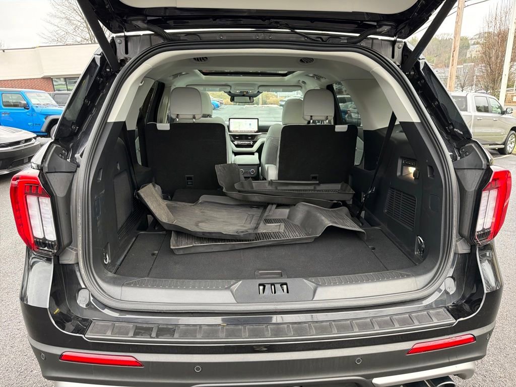 Used 2025 Ford Explorer Platinum w/ Ultimate Package image 24