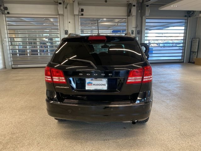Used 2020 Dodge Journey SE w/ Blacktop Package image 6
