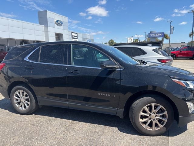 Used 2020 Chevrolet Equinox LT image 2