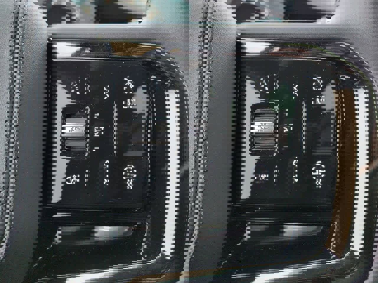 New 2026 Land Rover Range Rover Sport Dynamic SE image 26