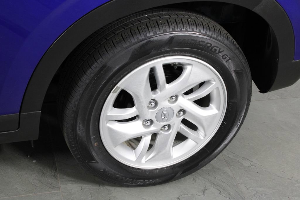 Certified 2021 Hyundai Venue SE image 11