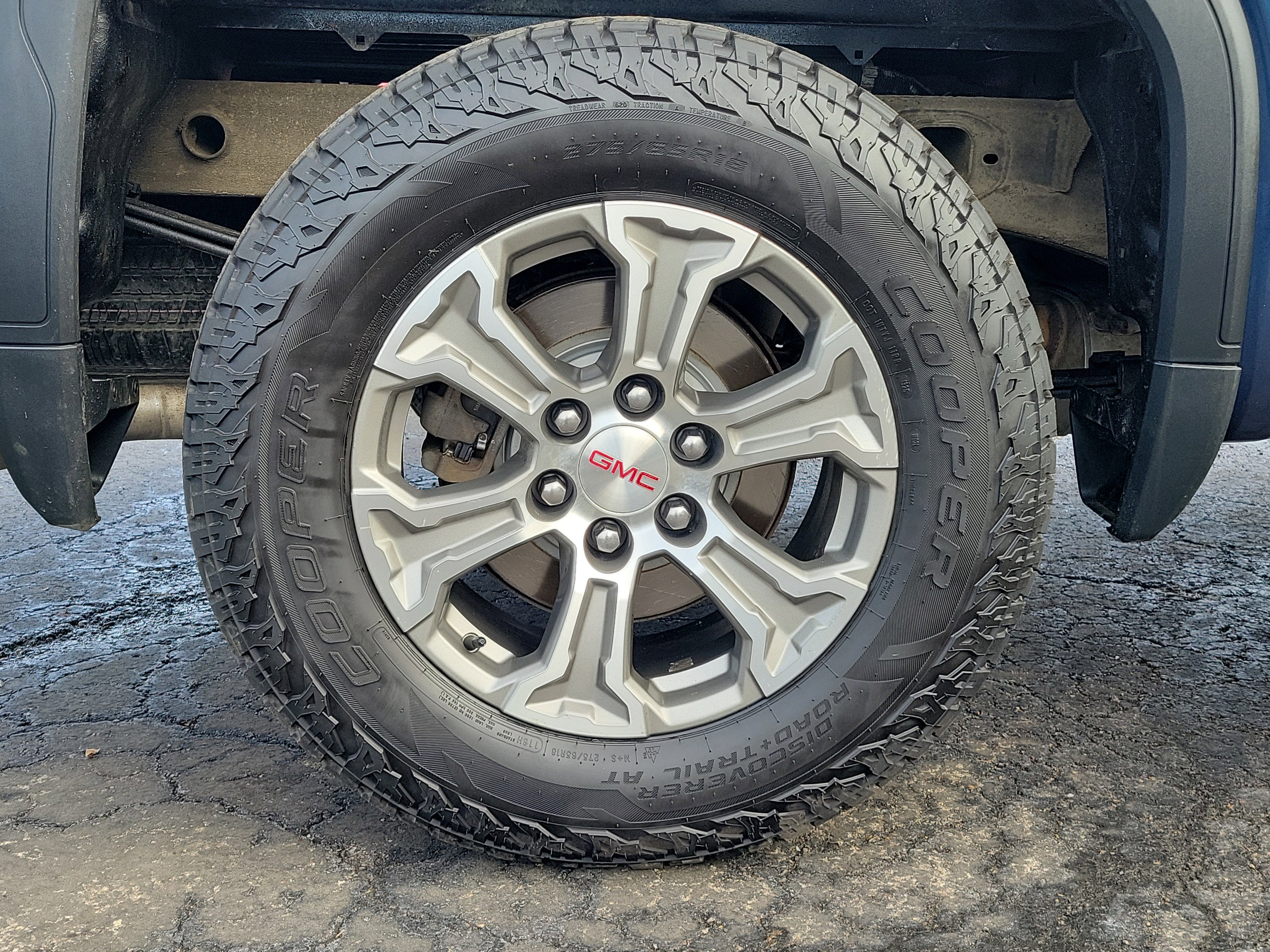 Used 2020 GMC Sierra 1500 4x4 Crew Cab w/ Sierra Value Package image 5