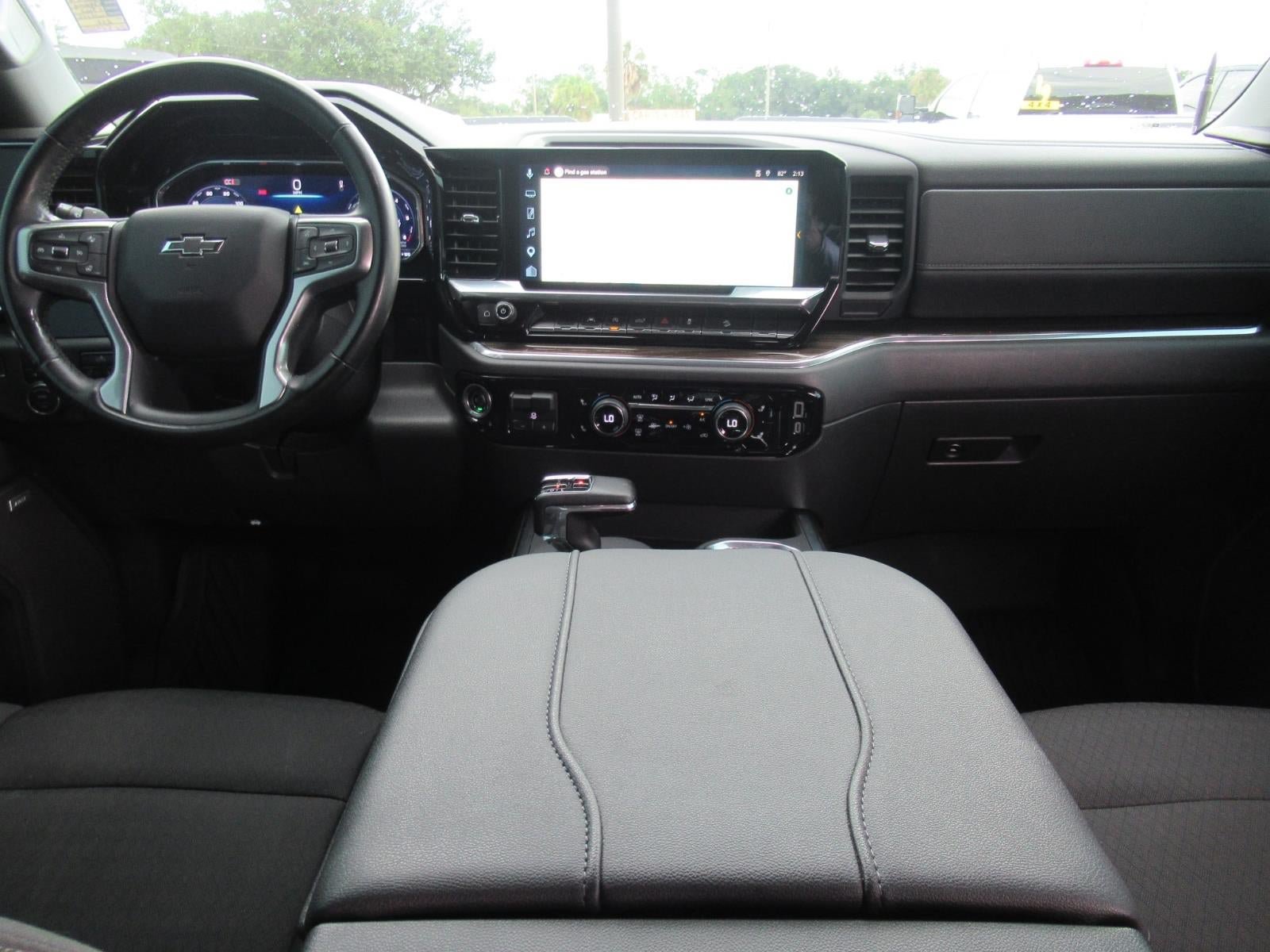 Used 2024 Chevrolet Silverado 1500 LT Trail Boss AWD/4WD image 14