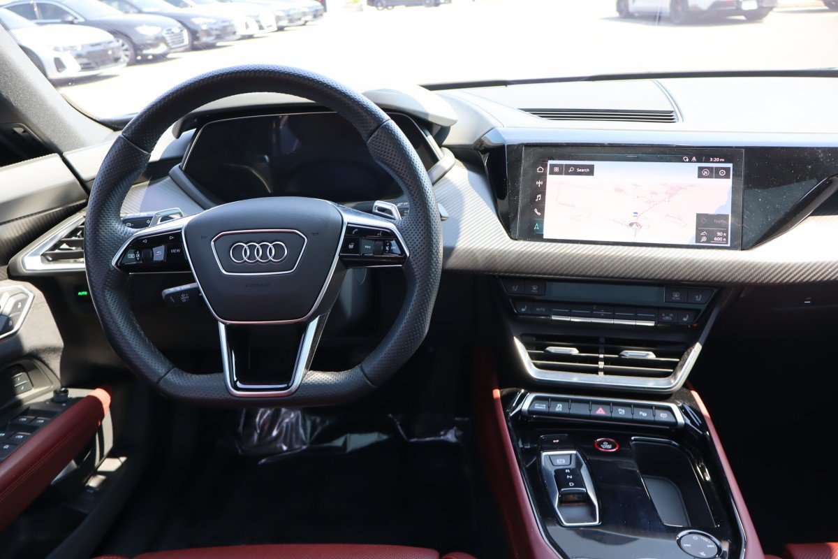 Used 2023 Audi e-tron GT Prestige w/ Prestige Package AWD/4WD image 12