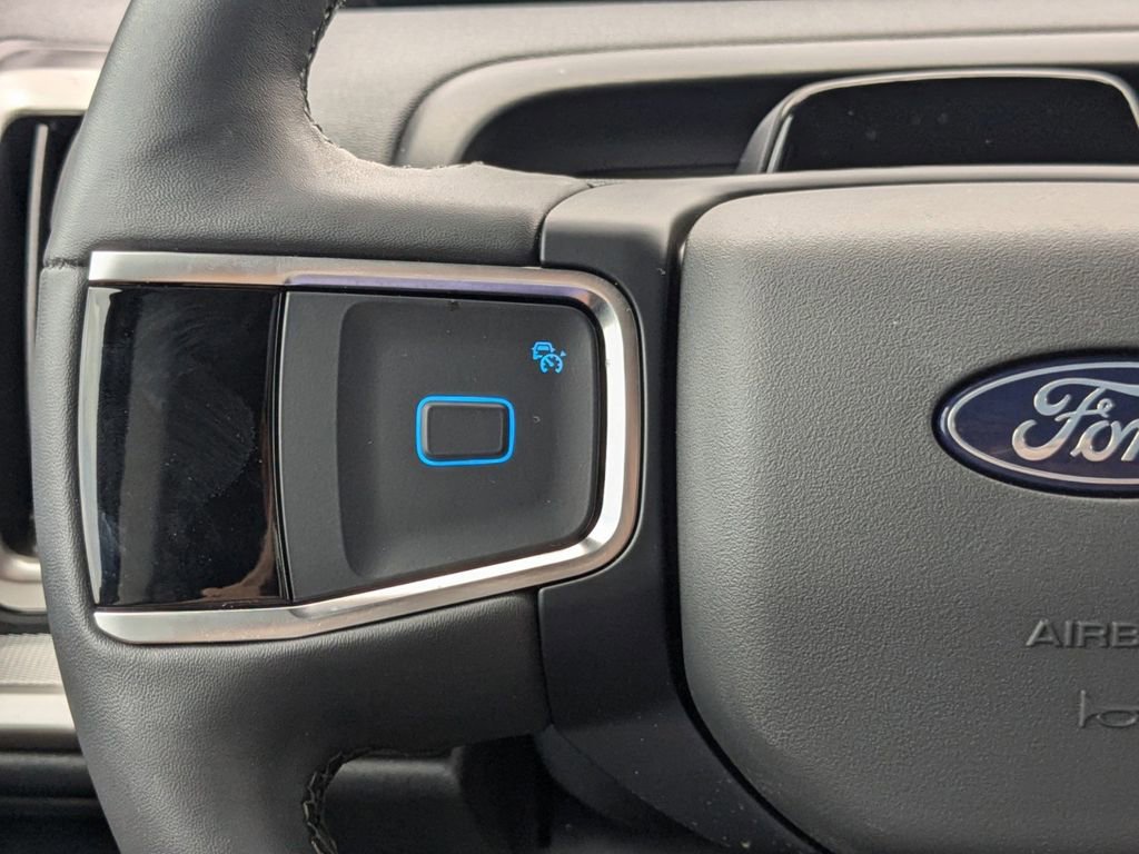 New 2025 Ford Expedition Max Active image 27