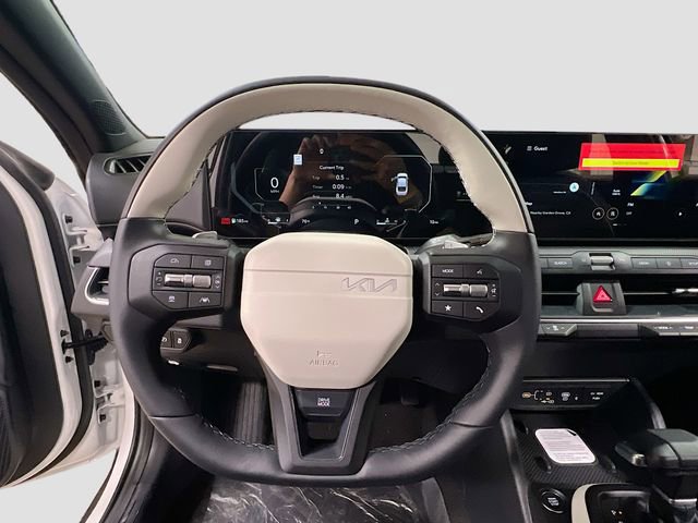 New 2025 Kia K4 GT-Line w/ GT-Line Sunroof Package image 11
