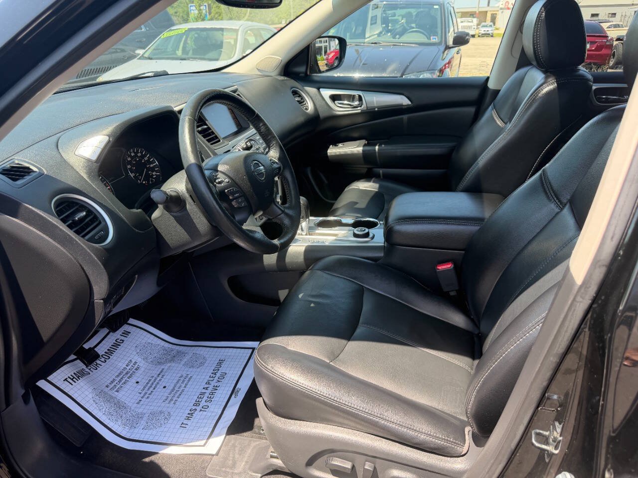 Used 2018 Nissan Pathfinder SL w/ SL Premium Package AWD/4WD image 9