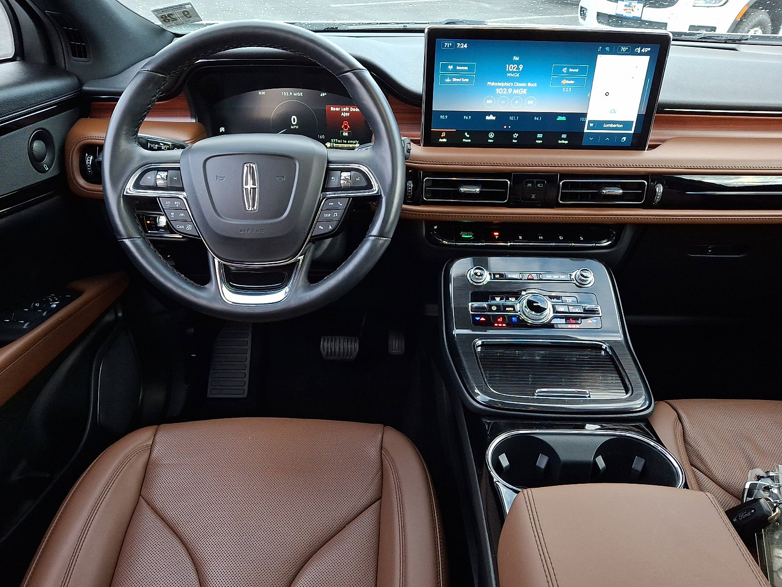 Certified 2023 Lincoln Nautilus Reserve w/ Equipment Group 201A image 12