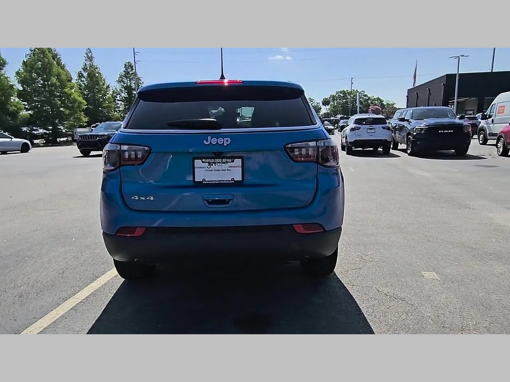 Used 2025 Jeep Compass Sport AWD/4WD image 32