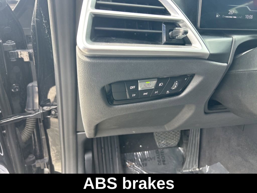 Used 2025 BMW 430i Convertible RWD image 33