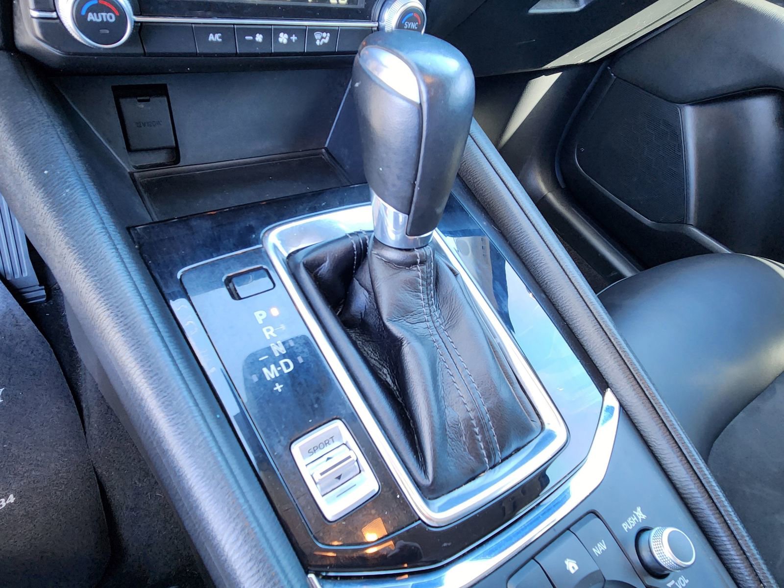 Used 2020 MAZDA CX-5 Touring image 22