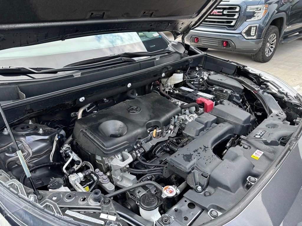 Used 2024 Toyota RAV4 XLE image 31