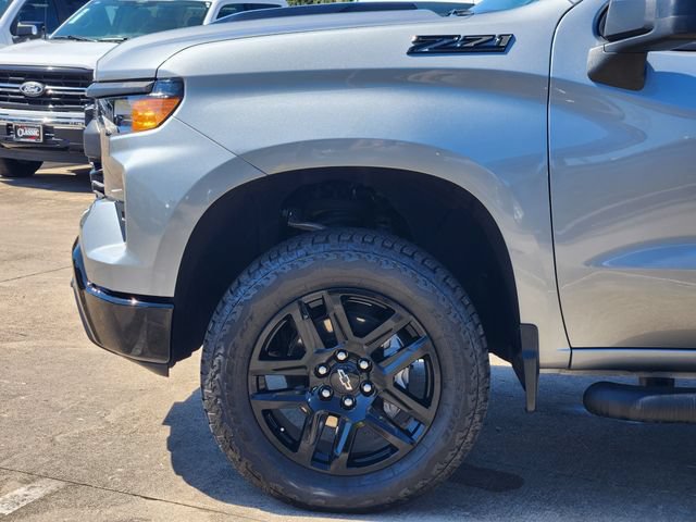 Used 2026 Chevrolet Silverado 1500 Custom Trail Boss w/ Turbomax Blackout Package AWD/4WD image 8