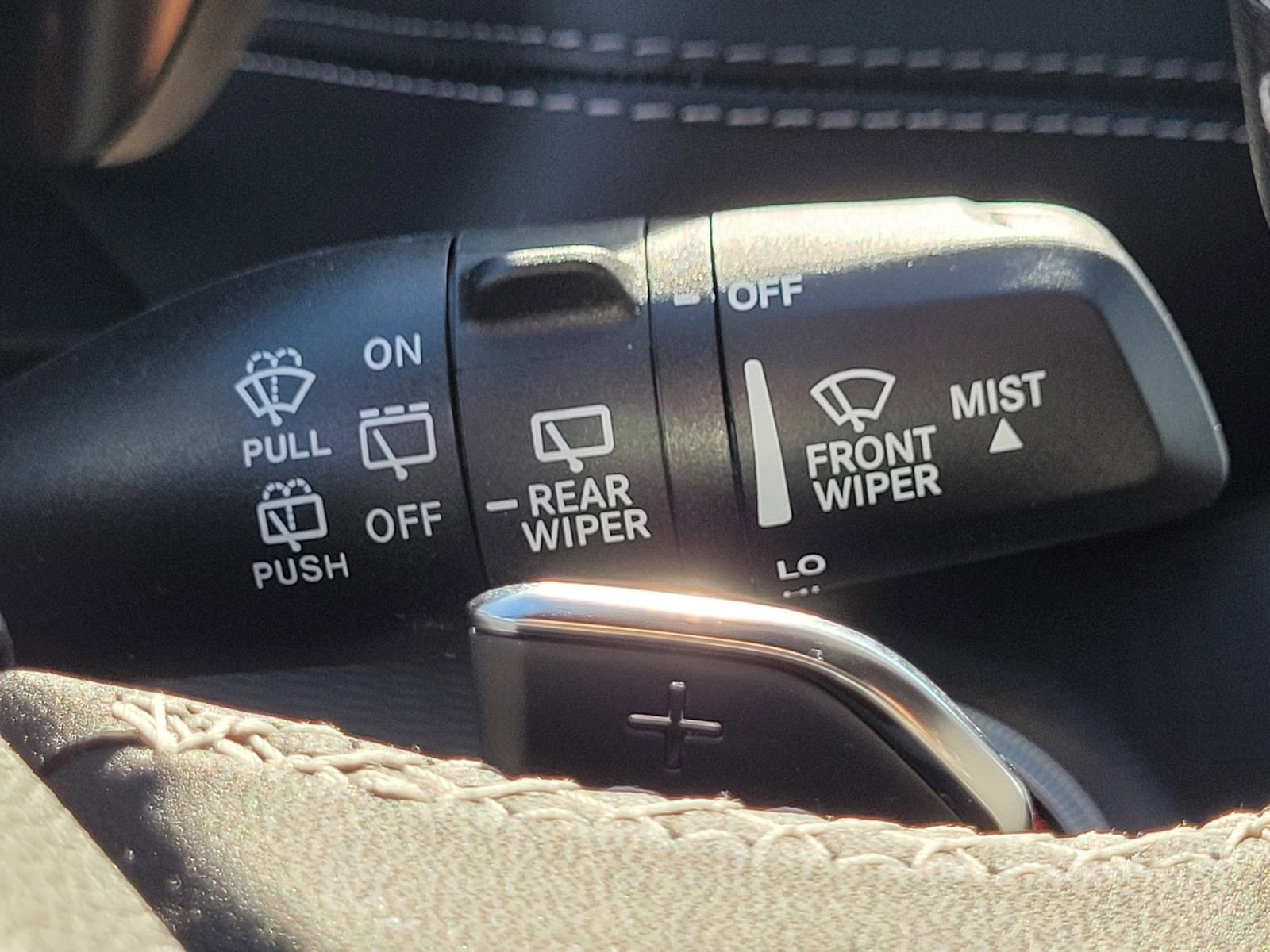 New 2025 Jeep Grand Cherokee Altitude image 25