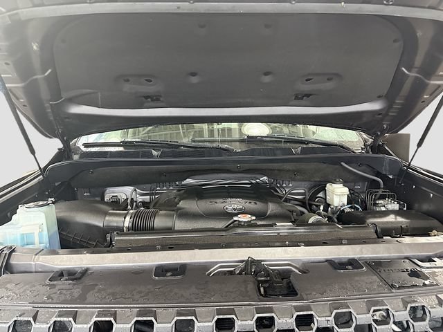 Used 2018 Toyota Tundra SR5 w/ SR5 Upgrade Package AWD/4WD image 28