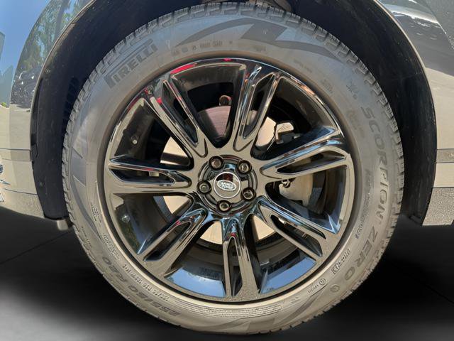 Certified 2023 Land Rover Range Rover Velar R-Dynamic S AWD/4WD image 30