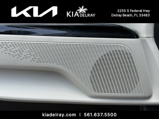 Certified 2024 Kia Carnival EX FWD image 16