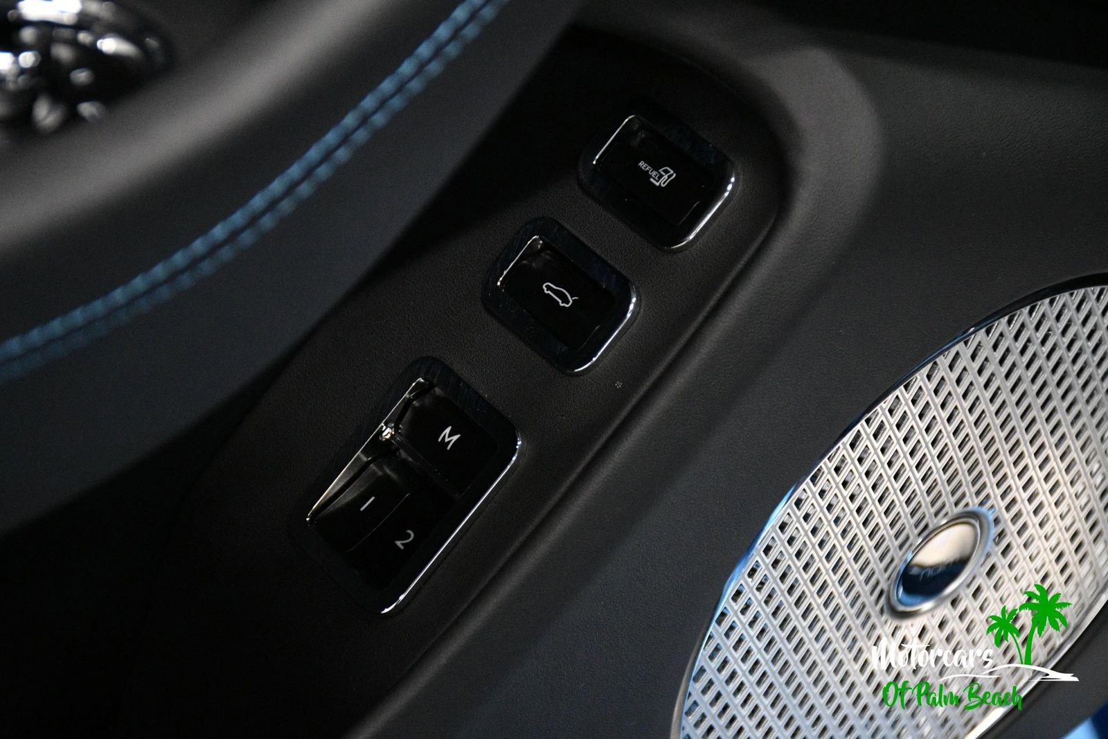 Used 2025 Bentley Flying Spur Plug-In Hybrid image 20