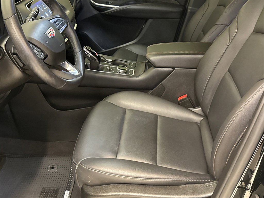 Used 2022 Cadillac XT4 Sport w/ Safety Alert Package image 19