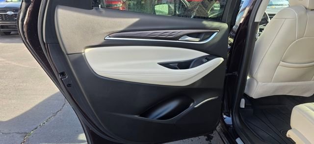 Used 2023 Buick Enclave Avenir w/ Avenir Technology Package image 10