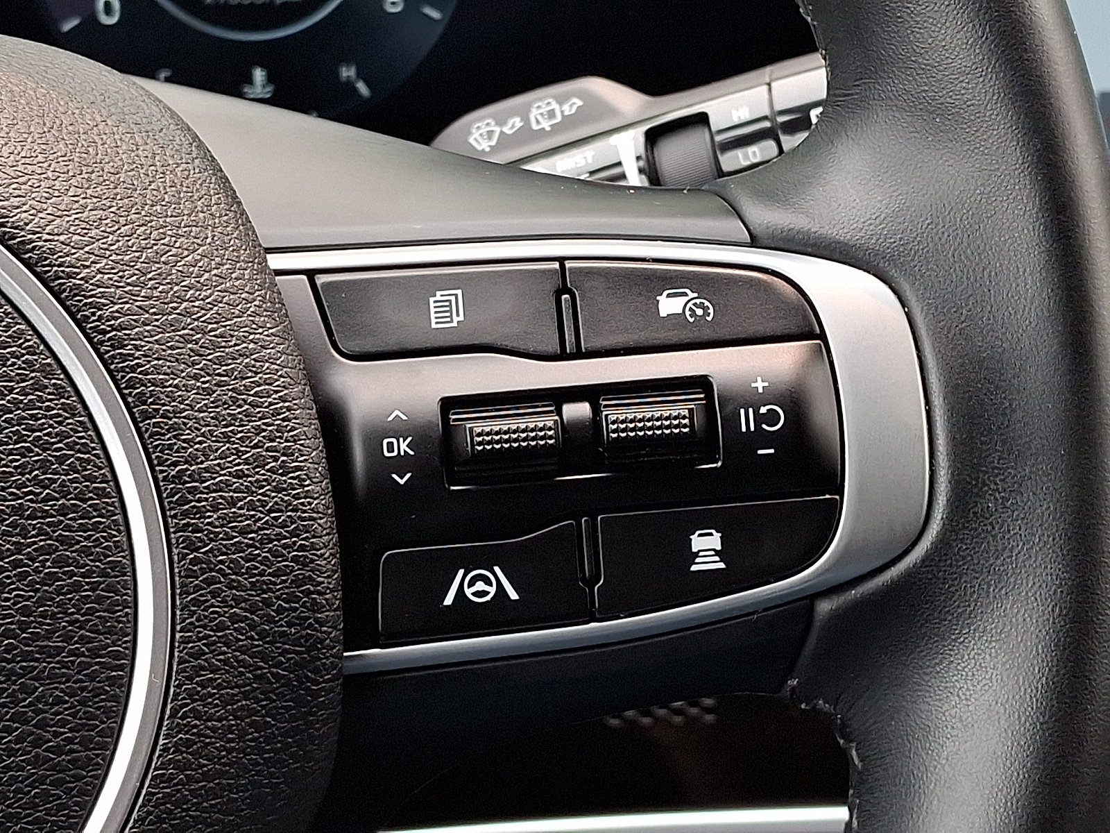 Certified 2024 Kia Sportage SX FWD image 22