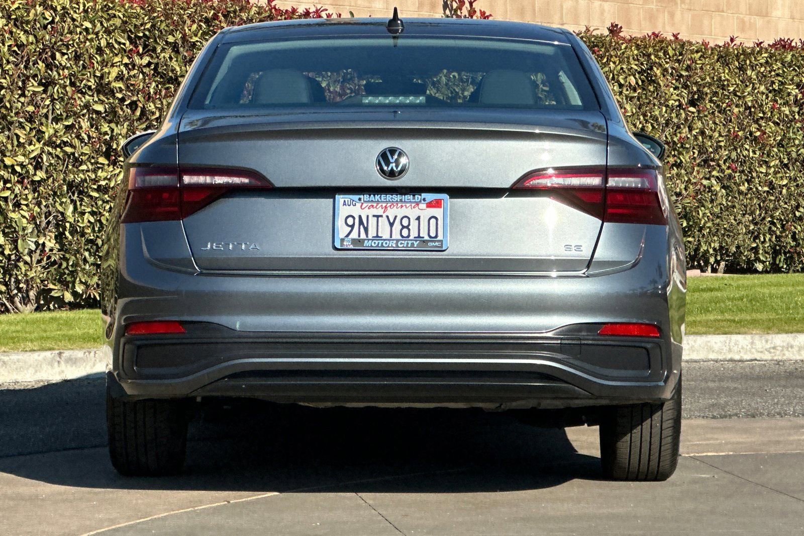 Used 2024 Volkswagen Jetta SE image 5