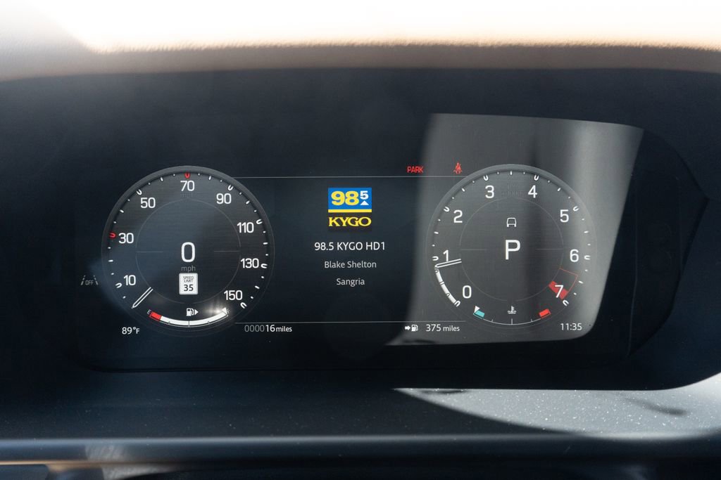 New 2025 Land Rover Defender 110 V8 image 11