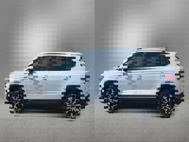 Used 2022 Volkswagen Taos SE image 5