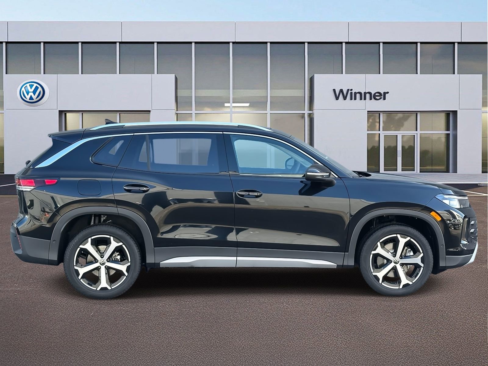 New 2026 Volkswagen Tiguan SE image 6