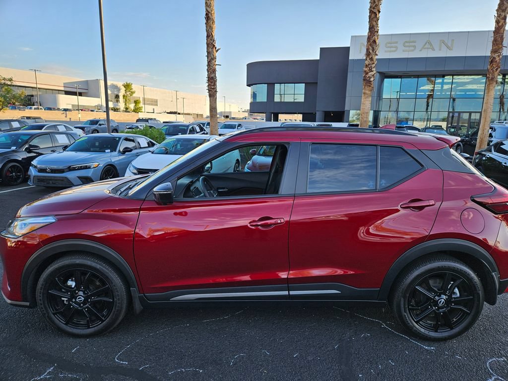 Used 2022 Nissan Kicks SR FWD image 8