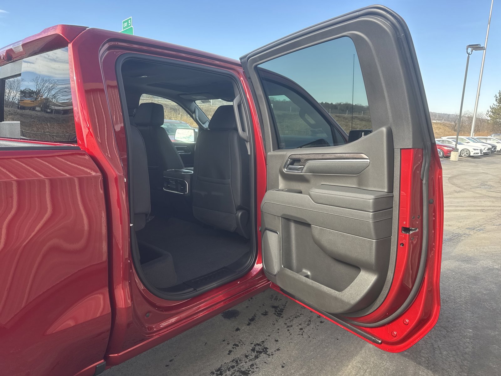 New 2026 Chevrolet Silverado 1500 LTZ AWD/4WD image 7