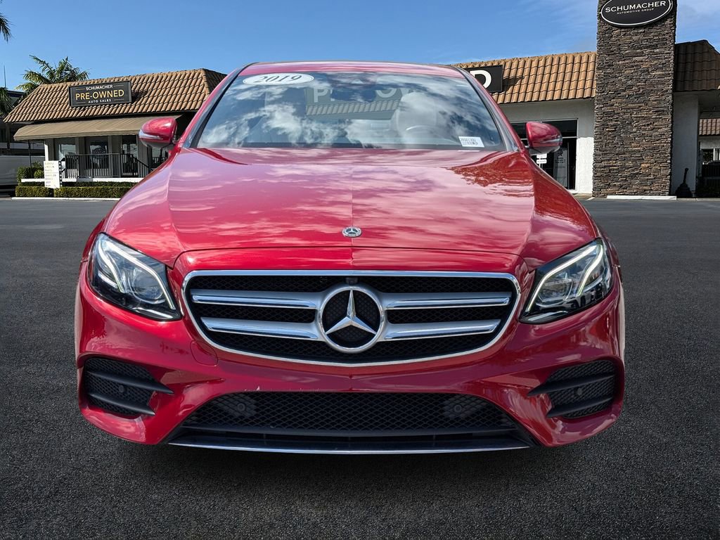 Used 2019 Mercedes-Benz E 300 image 2
