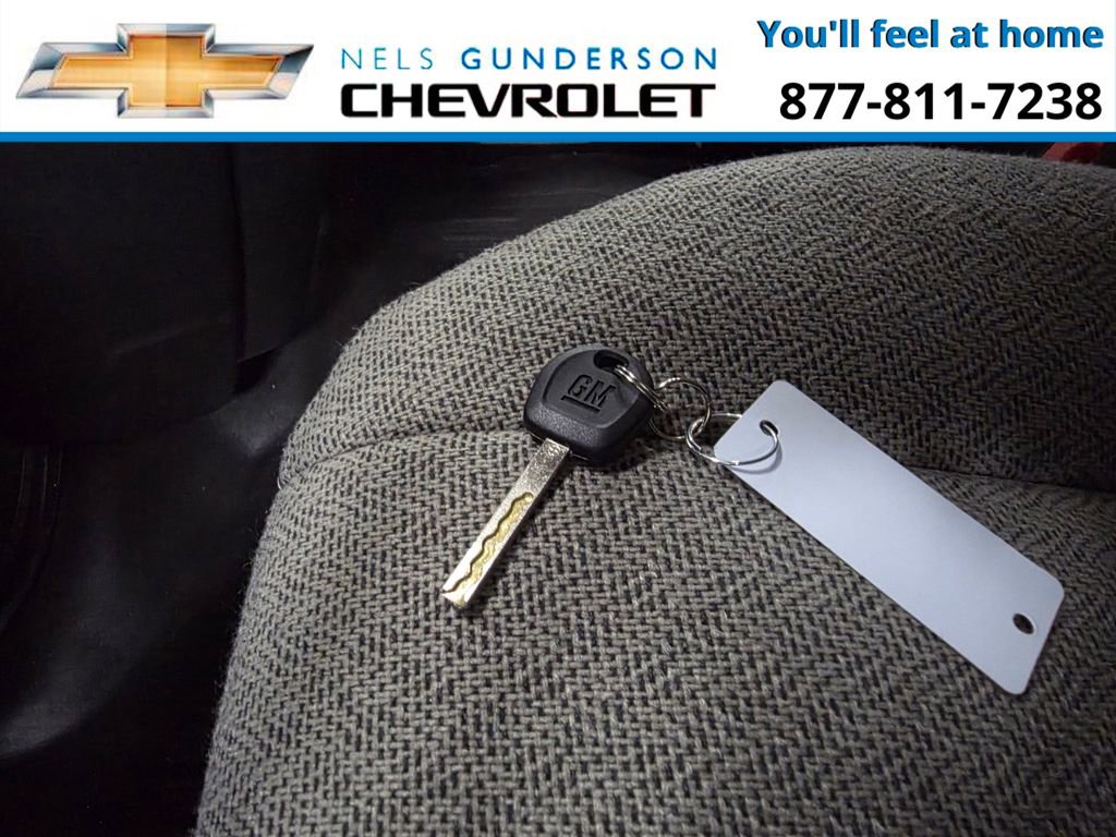 New 2026 Chevrolet Express 2500 w/ Driver Convenience Package RWD image 28